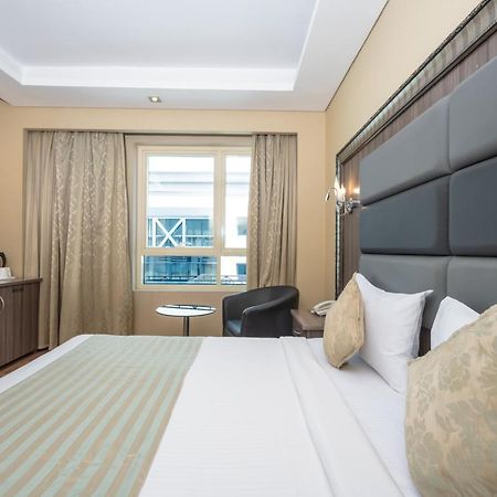 Pearl Swiss Hotel Dubai Exteriör bild