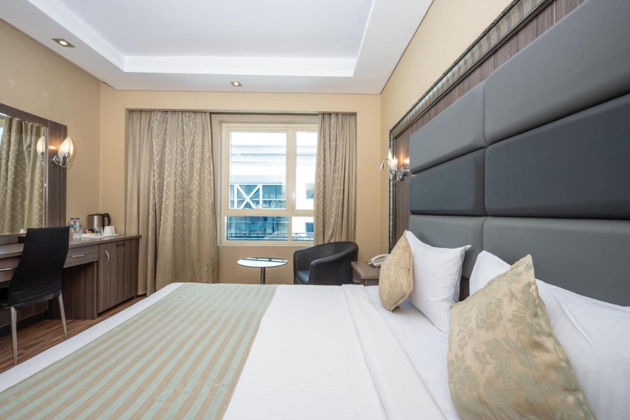 Pearl Swiss Hotel Dubai Exteriör bild