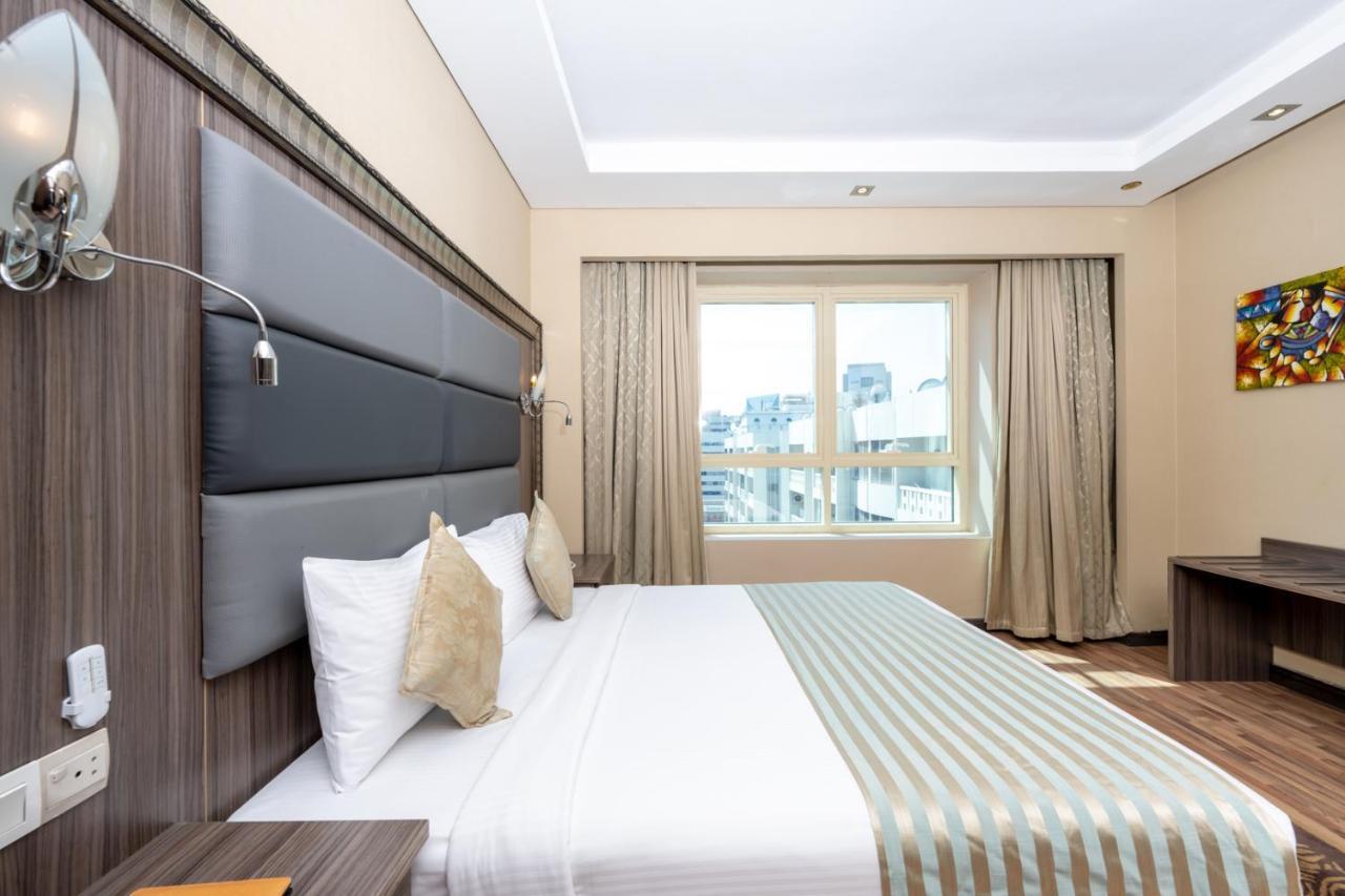 Pearl Swiss Hotel Dubai Exteriör bild