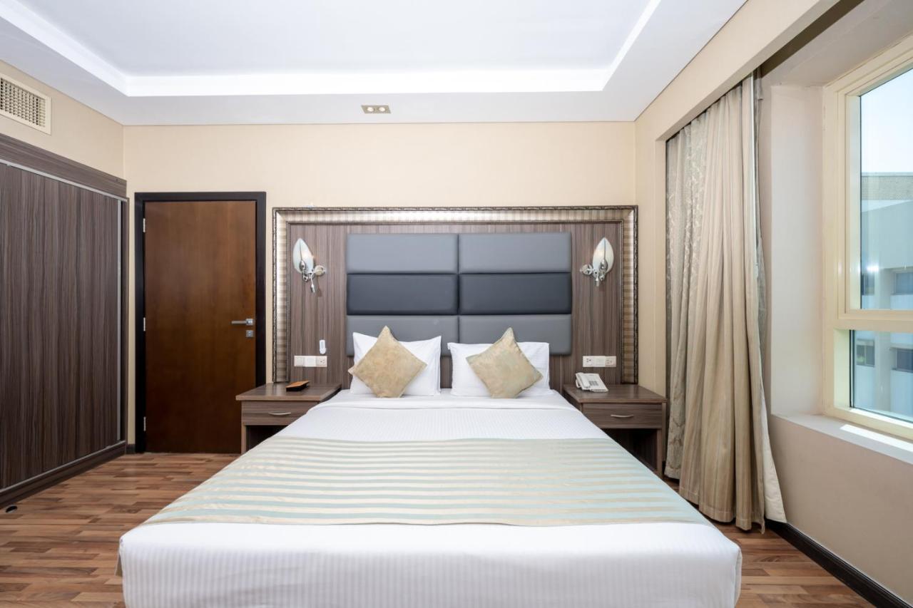 Pearl Swiss Hotel Dubai Exteriör bild